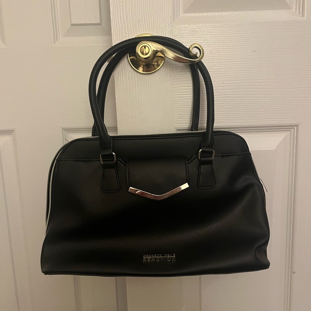 Kenneth Cole Reaction Black Shoulder Bag